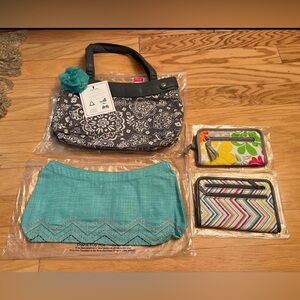 Thirty One Skirt Purse with accessories - New - $28 for all - Free shipping.